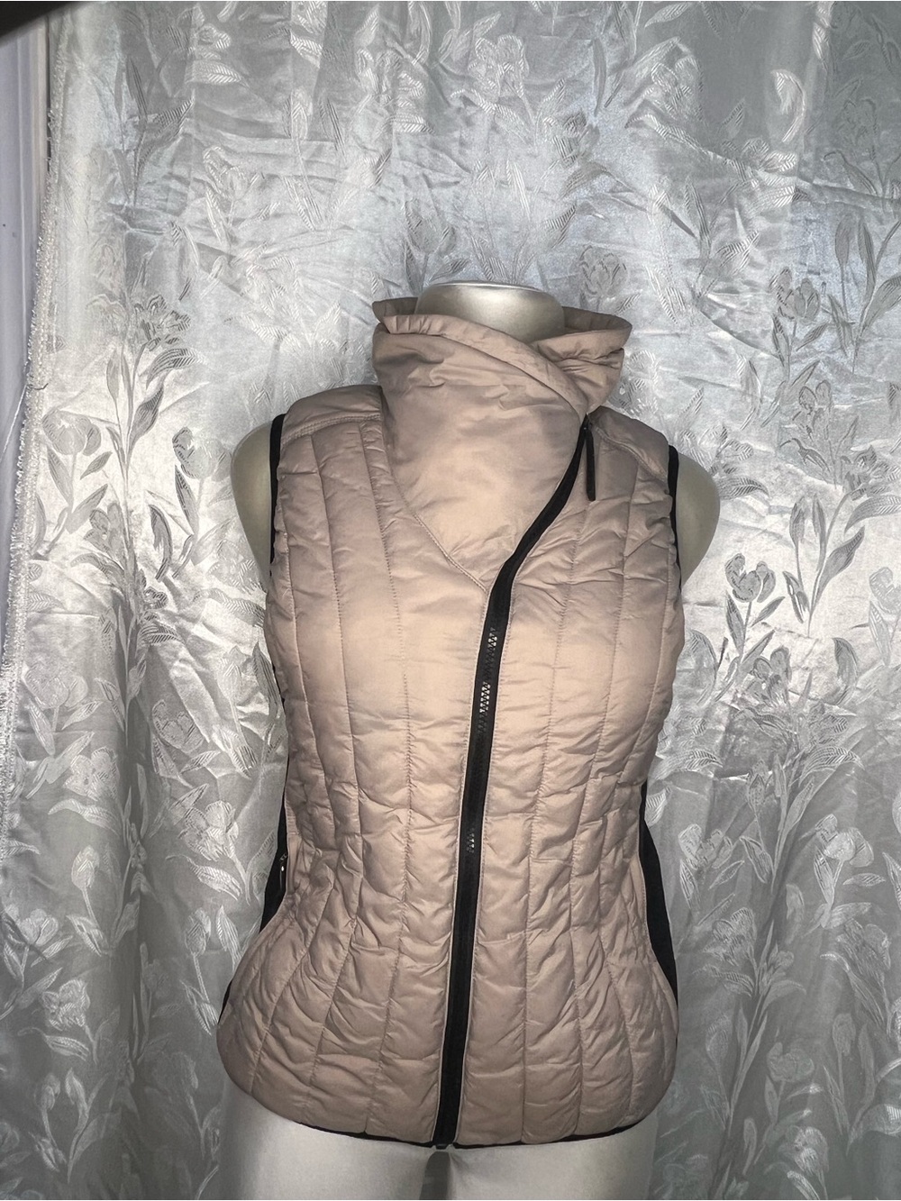 Calvin Klein Quilted Sleeveless Puffer Vest in Taupe with Black Trim